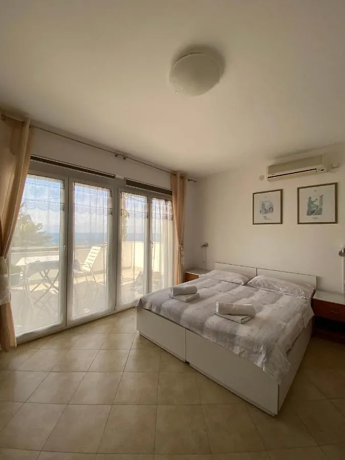 Apartmani Sara Omisalj Apartment