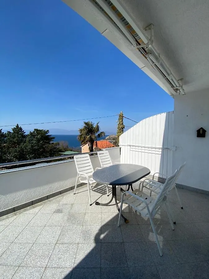 Apartmani Sara Omisalj