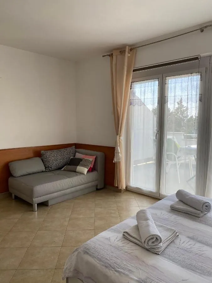 Apartmani Sara Omisalj Croatia